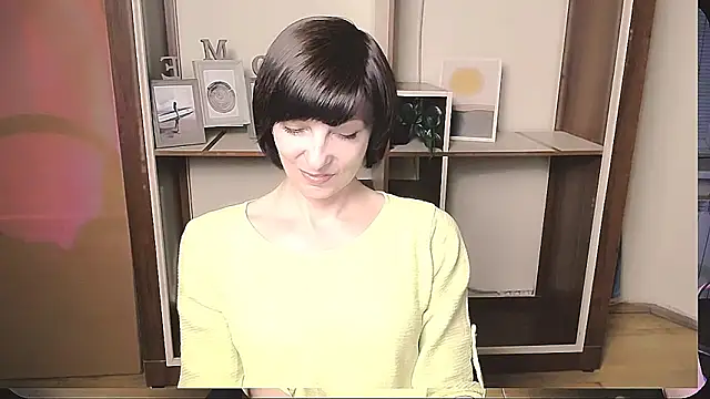  AngeliaFlow  online show from 05/09/26, 08:39