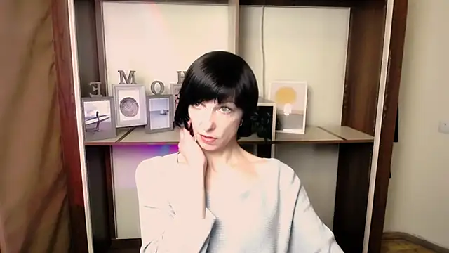  AngeliaFlow  online show from 01/07/26, 04:34