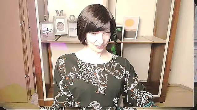  AngeliaFlow  online show from 05/11/26, 09:10