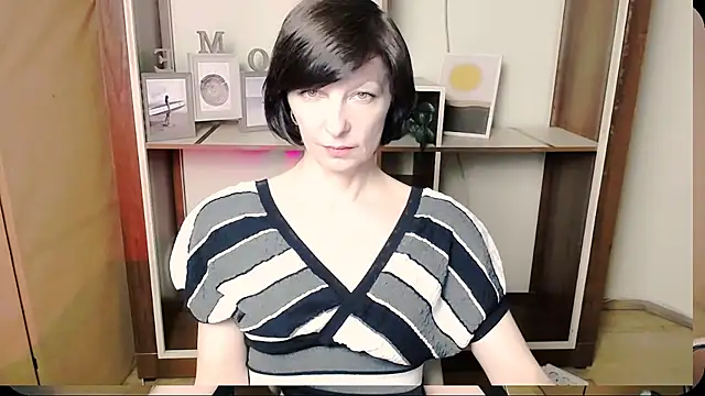  AngeliaFlow  online show from 05/25/26, 08:13