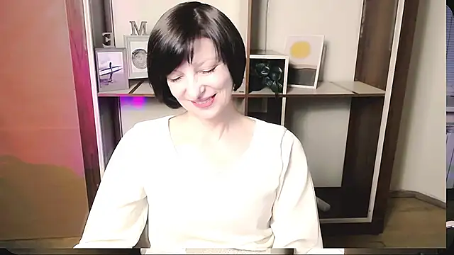  AngeliaFlow  online show from 05/16/26, 08:35
