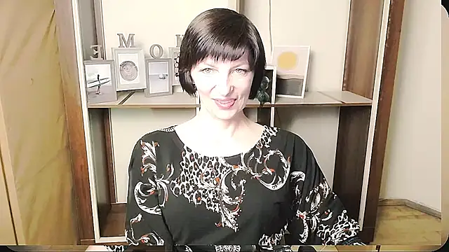 Snapshot of _AngeliaFlow_ chatting on 06/07/26, 08:30 AngeliaFlow online show from 06/07/26, 08:30