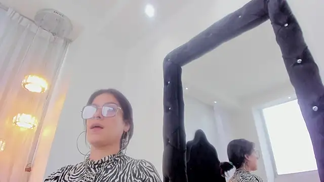 Snapshot of lolyyuno chatting on 02/28/25, 09:23 lolyyuno online show from 02/28/25, 09:23