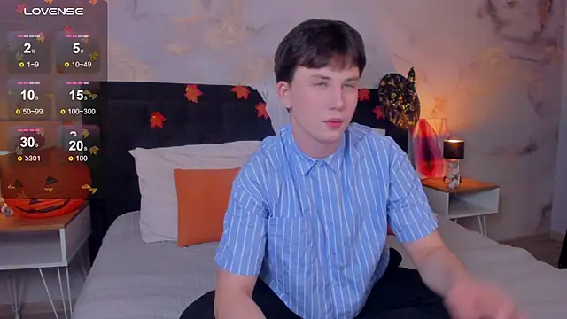 AdrianoAubert online show from 10/25/25, 03:28