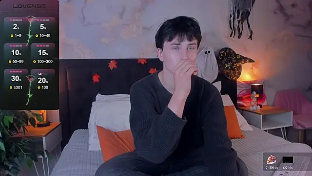 AdrianoAubert online show from 11/04/25, 10:08