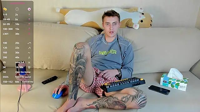 Snapshot of crazybottom99 chatting on 02/01/26, 07:01 crazybottom99 online show from 02/01/26, 07:01