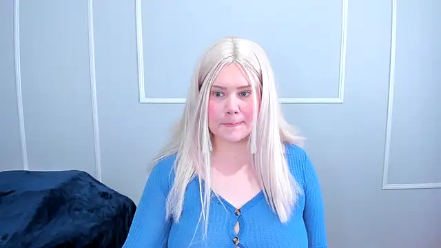  leana  online show from 12/21/25, 06:42