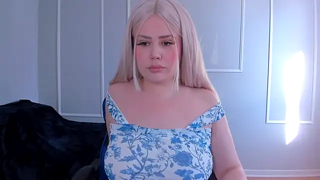  leana  online show from 02/22/25, 03:03