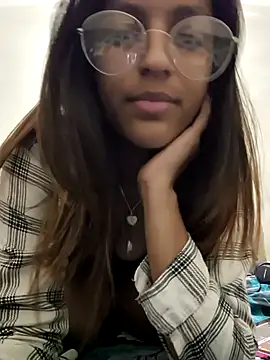 kissmebishh online show from 02/05/25, 08:04