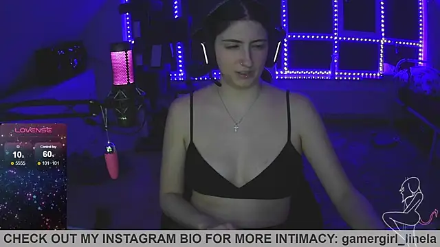 Snapshot of Gamergirl-Linela chatting on 09/17/25, 10:45 Gamergirl-Linela online show from 09/17/25, 10:45
