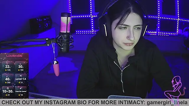 Snapshot of Gamergirl-Linela chatting on 09/15/25, 10:32 Gamergirl-Linela online show from 09/15/25, 10:32