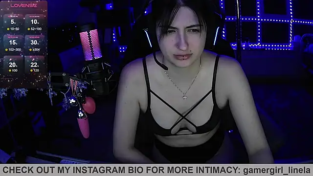 Snapshot of Gamergirl-Linela chatting on 07/20/26, 12:51 Gamergirl-Linela online show from 07/20/26, 12:51