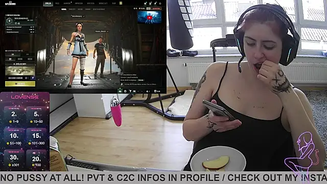 Snapshot of Gamergirl-Linela chatting on 03/21/25, 01:56 Gamergirl-Linela online show from 03/21/25, 01:56