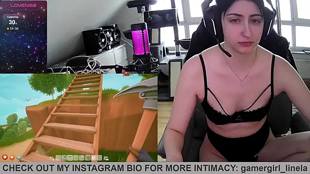 Snapshot of Gamergirl-Linela chatting on 06/12/26, 02:48 Gamergirl-Linela online show from 06/12/26, 02:48