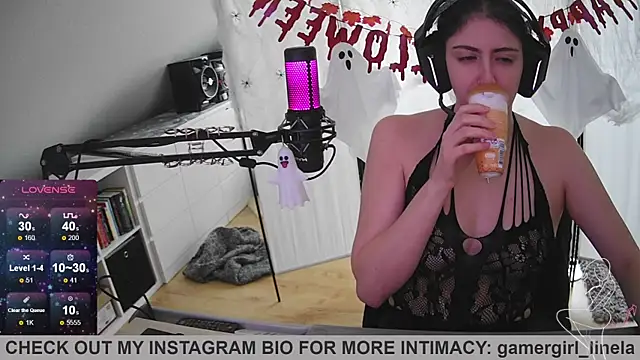 Gamergirl-Linela online show from 10/24/25, 12:04