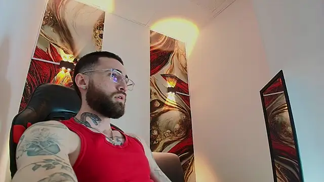 Luke davis01 online show from 11/26/25, 01:11