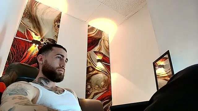 Luke davis01 online show from 04/13/26, 01:15