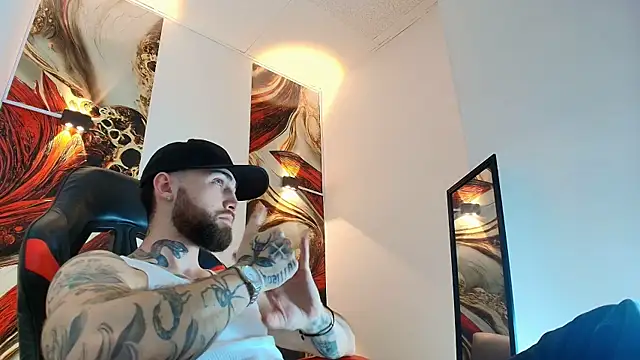 Luke davis01 online show from 06/17/26, 12:59