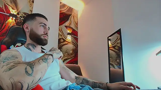 Luke davis01 online show from 11/12/25, 01:15