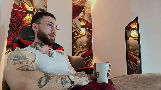 Luke davis01 online show from 11/06/25, 01:26