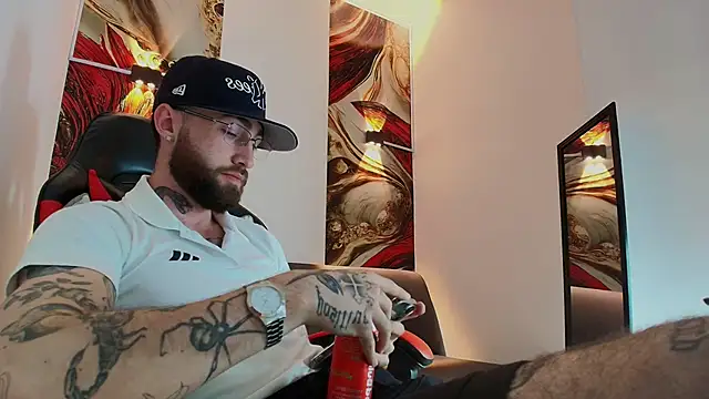 Luke davis01 online show from 11/17/25, 12:53