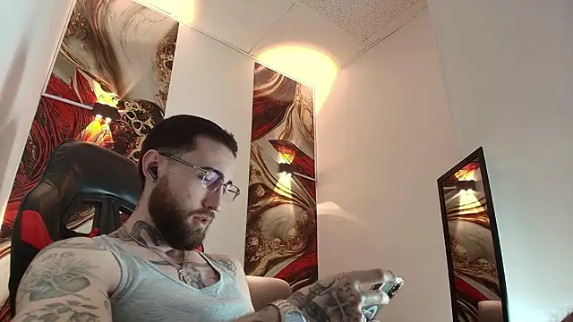 Luke davis01 online show from 02/11/26, 12:49