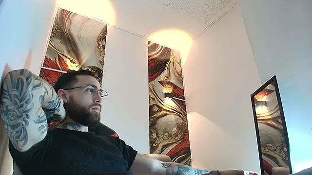 Luke davis01 online show from 05/28/26, 01:06