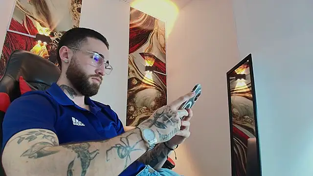 Luke davis01 online show from 11/07/25, 01:15