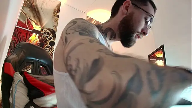 Luke davis01 online show from 02/24/26, 01:12