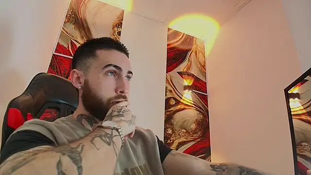 Luke davis01 online show from 10/25/25, 01:12