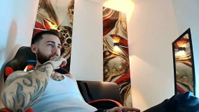 Luke davis01 online show from 06/01/26, 01:11