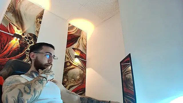 Luke davis01 online show from 06/09/26, 01:01