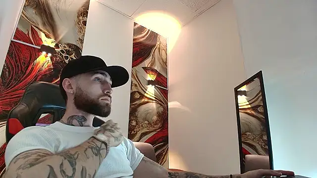 Luke davis01 online show from 02/02/26, 01:21