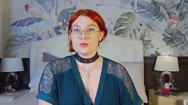 OliviaDenemhem online show from 02/09/25, 08:02