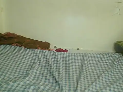 SweetLeona online show from 10/13/25, 04:58