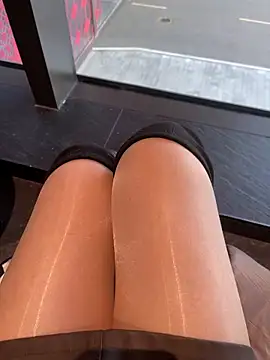 Snapshot of Niannian--sexy chatting on 11/12/25, 08:18 Niannian--sexy online show from 11/12/25, 08:18