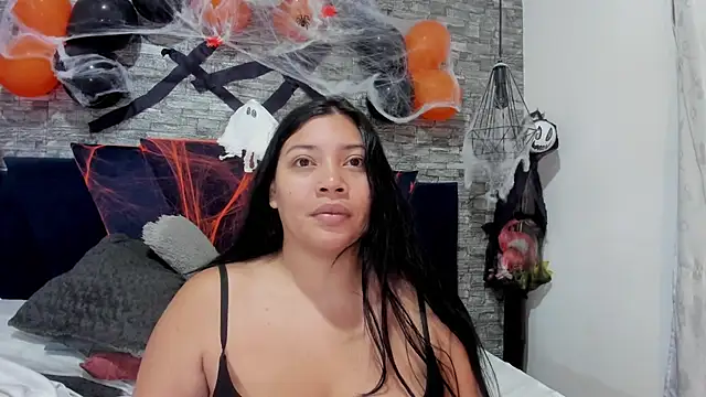 Snapshot of Sophia_Brunett chatting on 10/26/25, 11:32 Sophia Brunett online show from 10/26/25, 11:32