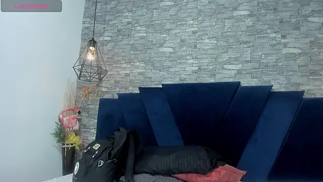 Snapshot of Sophia_Brunett chatting on 11/15/25, 12:31 Sophia Brunett online show from 11/15/25, 12:31