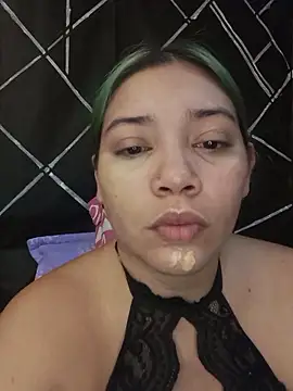 Sophia Brunett online show from 05/05/26, 07:39