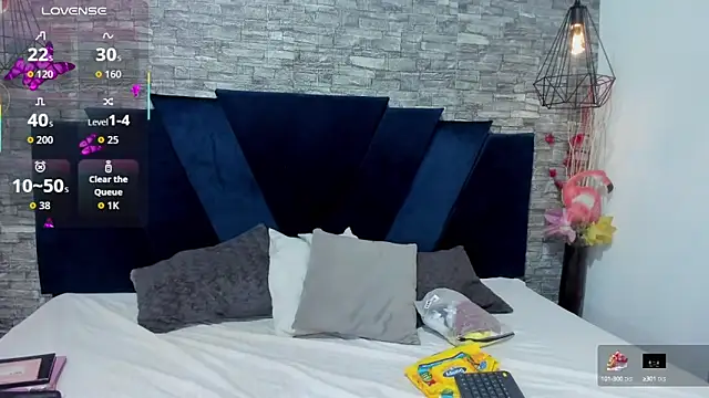 Snapshot of Sophia_Brunett chatting on 10/09/25, 12:28 Sophia Brunett online show from 10/09/25, 12:28