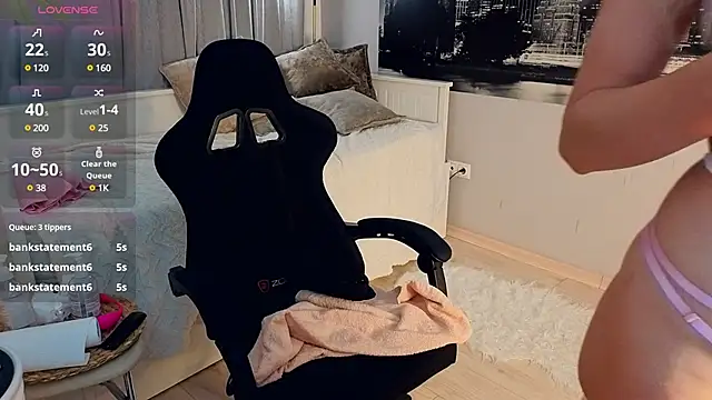 Nicole Hampton online show from 02/17/25, 12:11