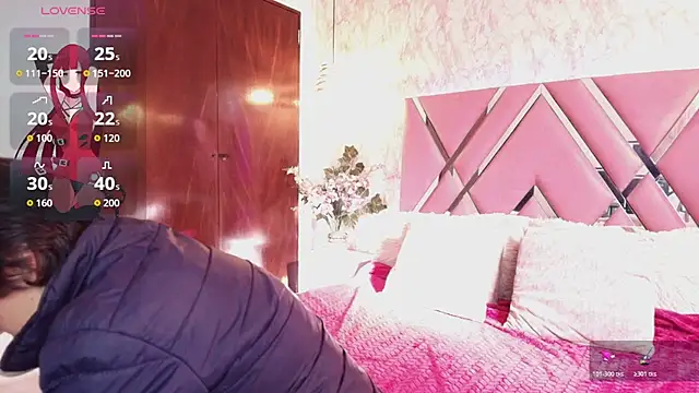 Saori Sann  online show from 11/27/25, 01:00