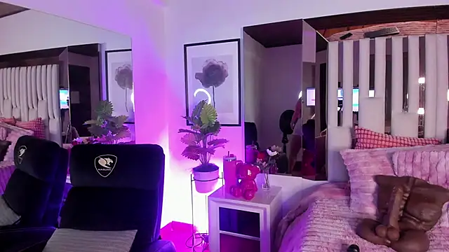 Cloee Rainbow1 online show from 11/06/25, 11:47