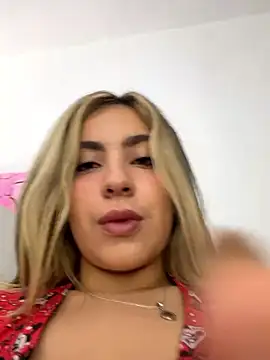Cloee Rainbow1 online show from 06/21/26, 01:39