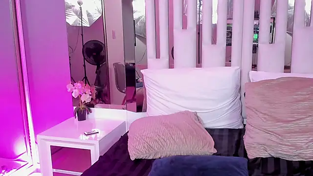 Cloee Rainbow1 online show from 03/13/25, 11:41