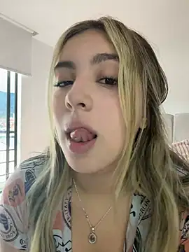 Cloee Rainbow1 online show from 07/09/26, 01:21