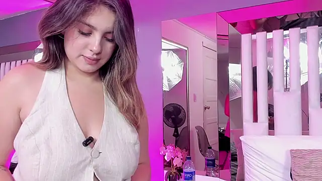 Cloee Rainbow1 online show from 03/12/25, 11:54