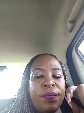 Snapshot of Mishanti chatting on 10/14/25, 11:22 Mishanti online show from 10/14/25, 11:22