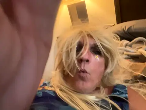 Sexyinheels1 online show from 10/26/25, 06:08