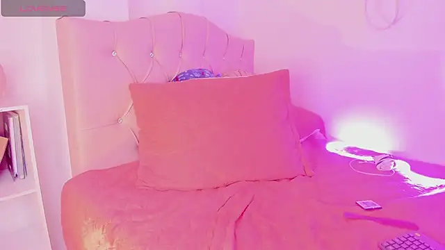 VictoriaBlackfire online show from 11/11/25, 05:02